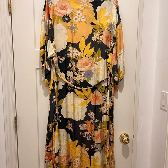 Spell Tyler Maxi Robe Charcoal - Picture 7 of 8